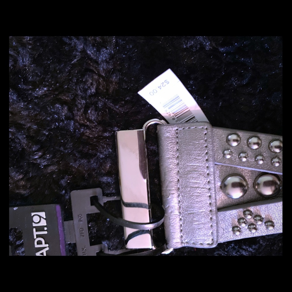 Ladies Belt.